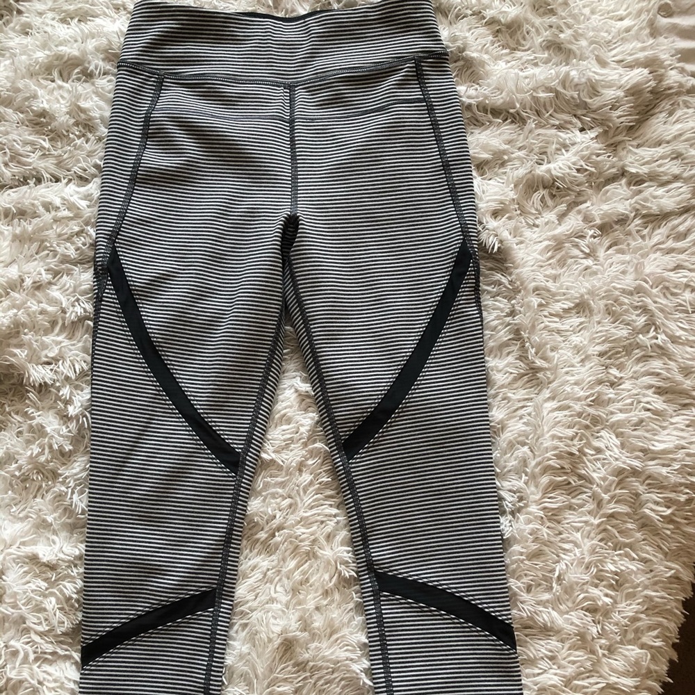 Calvin Klein Performance Capri Legging - image 1